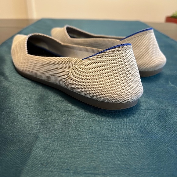 Rothy’s The Point Flat in Flax 8M - Picture 4 of 9
